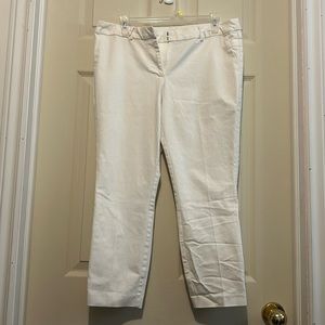 Ricki’s size 8 cropped white pant